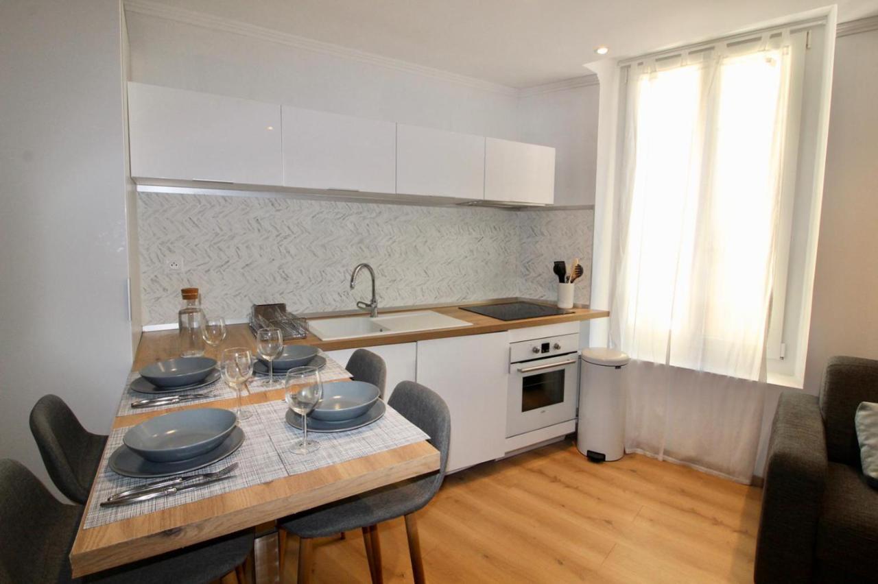Lovely Apartment Heart Of Golden Square Fiber Wifi Ница Екстериор снимка